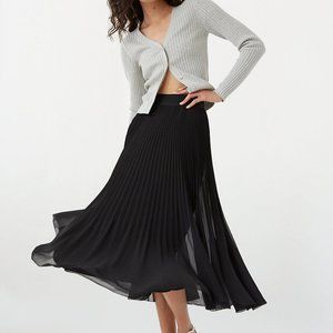 Wilfred (Aritzia) Twirl pleated skirt